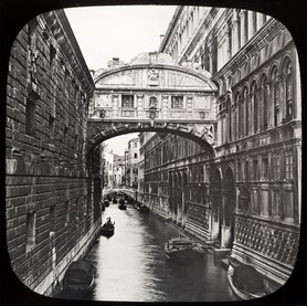 Collection Yvan Soulier. - Venise vers 1890. Le Pont des Soupirs.