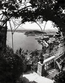 Photos de la Riviera par Jean Gilletta. - Entrée du port, depuis le mont Boron, à Nice, vers 1885.