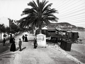 Photos de la Riviera par Jean Gilletta. - La promenades des Anglais et les bains Georges à Nice, printemps 1888.