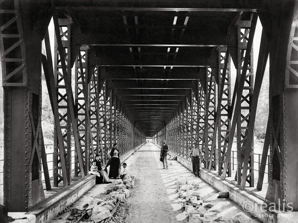 Photos de la Riviera par Jean Gilletta. - Pont de la Manda sur le Var, 1889.