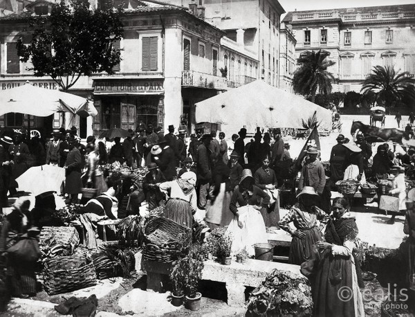 Photos de la Riviera par Jean Gilletta. - NICE. Le marché du cours Saleya, vers 1890.