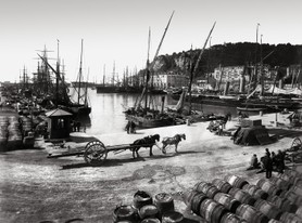 Photos de la Riviera par Jean Gilletta. - NICE. Le port à l'angle des quais Cassini et des Deux-Emmanuel, vers 1895.