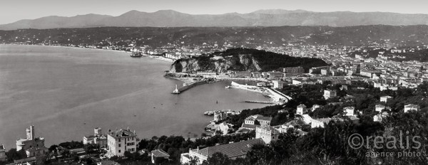 Photos de la Riviera par Jean Gilletta. - NICE. Vue du mont Boron, vers 1900.