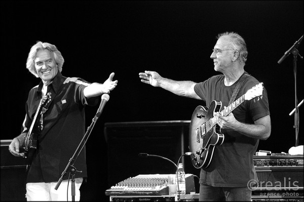 John Mc Laughlin & Larry Carlton - Juillet 2004