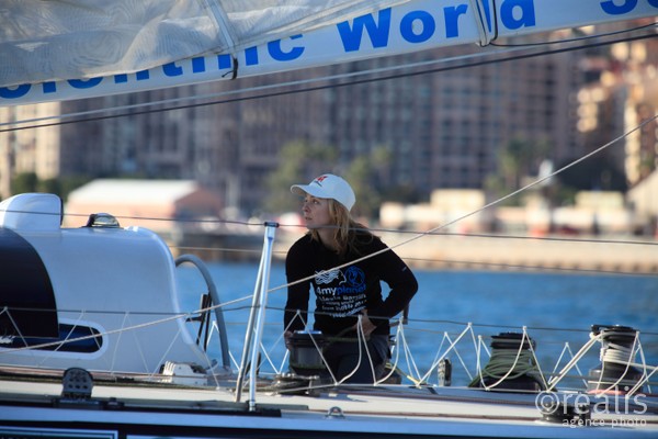 Departure for a round-the-world trip for Alexia Barrier
The challenge taken up by Alexia Barrier is to complete a Round-the-World trip demonstrating that a sailing yacht is now capable of navigating with zero production of CO² ! An ambitious project christened “4MyPlanet”.

This young sailor, a member of Monaco’s Yacht Club, has undertaken not to take on board any fossil-based form of energy throughout her 110-day voyage.