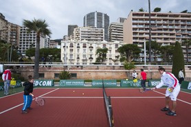 Mini Tennis avec Igor Andreev (RUS), plage du Larvotto, Monaco, le dimanche 11 avril 2010.