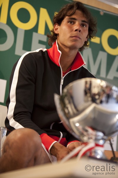 Rafael Nadal après sa sixième victoire consécutive au tournoi de Monte-Carlo, dimanche 18 avril 2010. avril 2010.