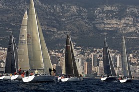 La Primo Cup - Trophée Crédit Suisse avec au total, 230 bateaux et plus de 1000 équipiers de dix-sept nationalités, dont la présence importante de navigateurs américains : 50 d’entre eux ont traversé l’Atlantique pour disputer la Classique organisée en baie de Monaco avec le Yacht Club de Monaco. (9, 10 et 11 Février 2007)