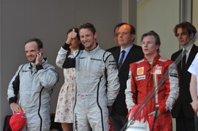 Podium - Jenson Button, Rubens Barrichello et Kimi Raikkonen