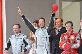 Podium - Jenson Button, Rubens Barrichello et Kimi Raikkonen