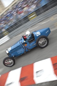 Grand Prix Historique 2010 de Monaco, Samedi 1er Mai, Série A. Voiture N°28 De Baldanza Julia sur Bugatti 35B de 1929.