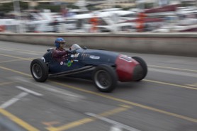 Grand Prix Historique 2010 de Monaco, Samedi 1er Mai, Série B - Grand Prix Historique 2010 de Monaco, Samedi 1er Mai, Série B. Voiture N°18 Grant Paul sur Cooper-Bristol T23 (Mk2) de 1953.