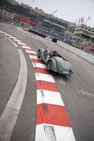 Grand Prix Historique 2010 de Monaco, Samedi 1er Mai, Série C. Voiture N°10 Quester Dieter sur BMW 328 de 1937.