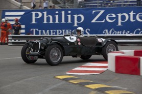 Grand Prix Historique 2010 de Monaco, Samedi 1er Mai, Série C. Voiture N°2 Dee Michael sur Aston Martin Speed de 1936.