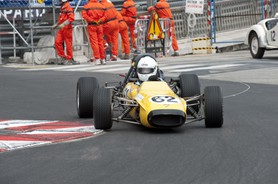 Grand Prix Historique 2010 de Monaco, Samedi 1er Mai, Série D. Voiture N°62 O'Nion Geoffery sur Tecno F3 de 1969.
