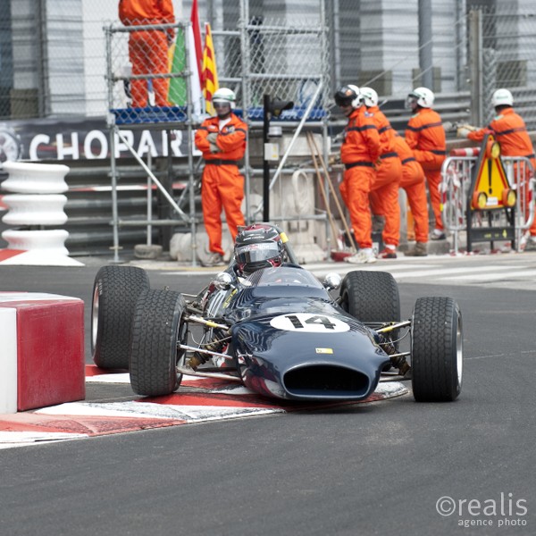 Grand Prix Historique 2010 de Monaco, Samedi 1er Mai, Série D. Voiture N°14 Hein Richard sur Brabham BT28 de 1969.