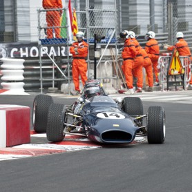 Grand Prix Historique 2010 de Monaco, Samedi 1er Mai, Série D. Voiture N°14 Hein Richard sur Brabham BT28 de 1969.