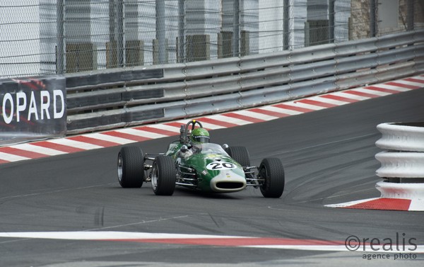 Grand Prix Historique 2010 de Monaco, Samedi 1er Mai, Série D. Voiture N°20 Gendre Michel sur Brabham BT21 de 1967.