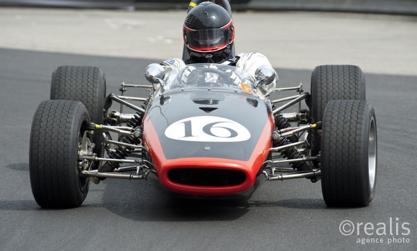 Grand Prix Historique 2010 de Monaco, Samedi 1er Mai, Série D. Voiture N°16 Wilkinson Stephen sur Brabham BT21B de 1968.