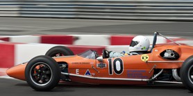 Grand Prix Historique 2010 de Monaco, Samedi 1er Mai, Série D. Voiture N°10 Drake Christopher sur Spider F3 de 1965.