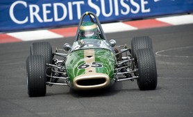 Grand Prix Historique 2010 de Monaco, Samedi 1er Mai, Série D. Voiture N°65 Miller Nigel sur Brabham BT21 de 1967.
