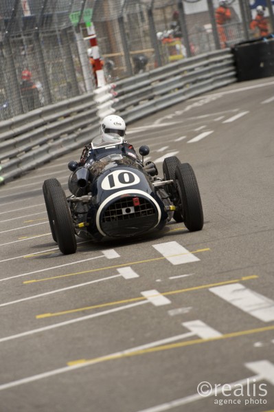 Voitures de Grand Prix à Moteur avant (1947-1960) - Voiture N°10, Classe 3, Van Der Kroft Adrien, Nat.NL, Connaught, Model A Type, 1952