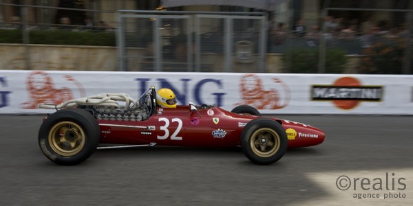 Voitures de Formule 1 (1966-1974) - Voiture N°32, Classe 1, Decaux Jean-François, nat. GB, Ferrari, Model 312, 1967