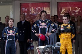 68e Grand Prix de Monaco, 13-16 mai 2010. Podium. Vainqueur Mark Webber, second Sebastian Vettel, Troisième Robert Kubica en présence de S.A.S. Le Prince Albert ll De Monaco.