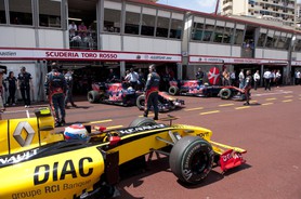 68e Grand Prix de Monaco, 13-16 mai 2010. Vitaly Petrov, Renault F1 Team, Voiture N°12.