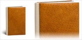 VERONA - FRONT: Woven Print Leather
BACK: Woven Print Leather
SPINE: Canvas Écru
DECORATION (optional): Steel monogram initials
GILDING (optional): Gold, Silver
FLYLEAF: Cream, Black
SUITCASE: Black, Brown