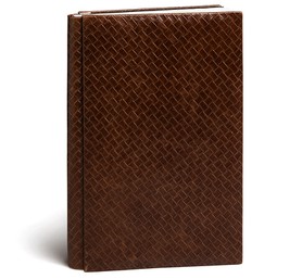MILANO 2 - FRONT: Woven Print Leather
BACK: Woven Print Leather
SPINE: Woven Print Leather
DECORATION (optional): Steel monogram initials
GILDING (optional): Gold, Silver
FLYLEAF: Cream, Black
SUITCASE: Black, Brown