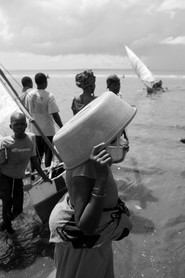 Voyage "L'aventure, l'aventure !" - Afrique - Arrivée des pêcheurs - Plage de Pemba - Mozambique - Février 2010