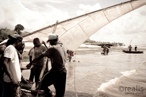 Voyage "L'aventure, l'aventure !" - Afrique - Arrivée des pêcheurs - Plage de Pemba - Mozambique - Février 2010