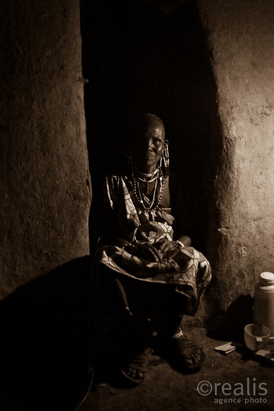 Neseriani Mbassa, la maman de Tareto - Engikaret - Village Massaï - Nord Tanzania - Voyage "L'aventure, l'aventure !"