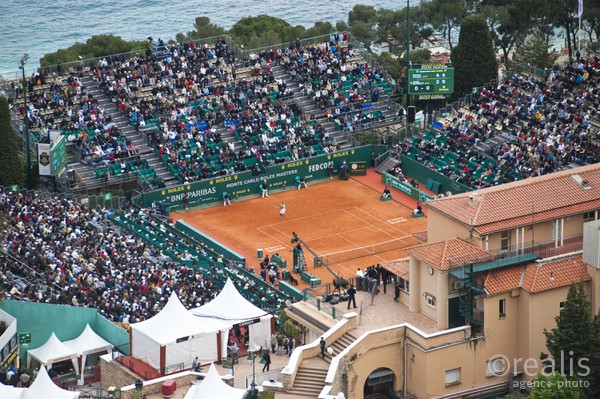 Vue générale du court central et du Monte Carlo Country Club durant le Rolex Masters 2009